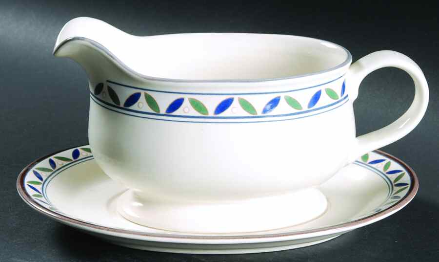Rosette Gravy Boat & Underplate by Mikasa-1