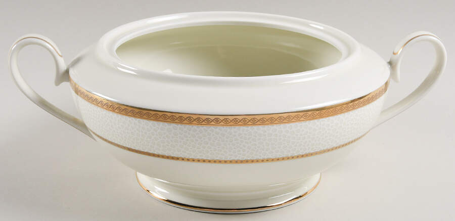 Imperial Flair Gold 1.5 Quart Round Casserole No Lid by Mikasa-1