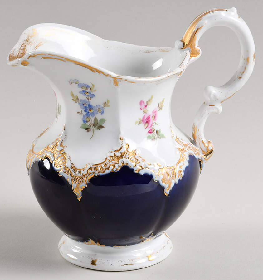 011099 Creamer by Meissen (Germany)-1