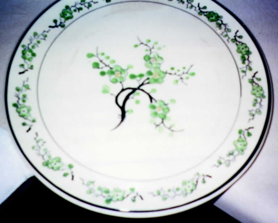 Green Dogwood Cake Plate by Moriyama-1