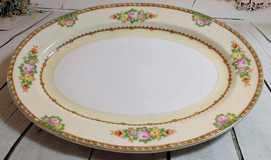 MEI525 14" Oval Serving Platter by Meito-1
