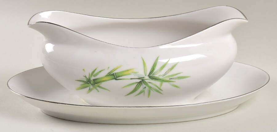 MTK6 Gravy Boat with Attached Underplate by Mitake-1