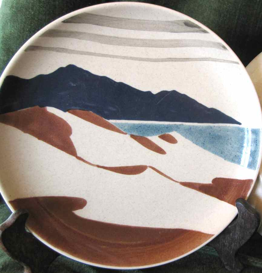 Monterey Dinner Plate by Metlox - Poppytrail - Vernon-1