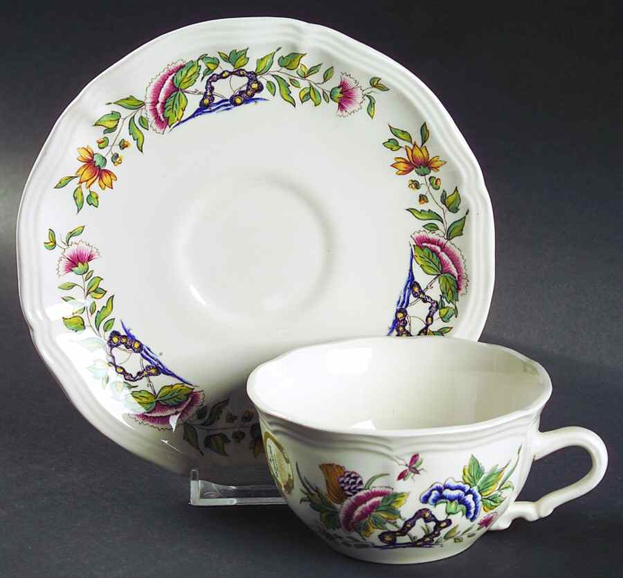 Rouen Flat Cup & Saucer Set by Mottahedeh-1