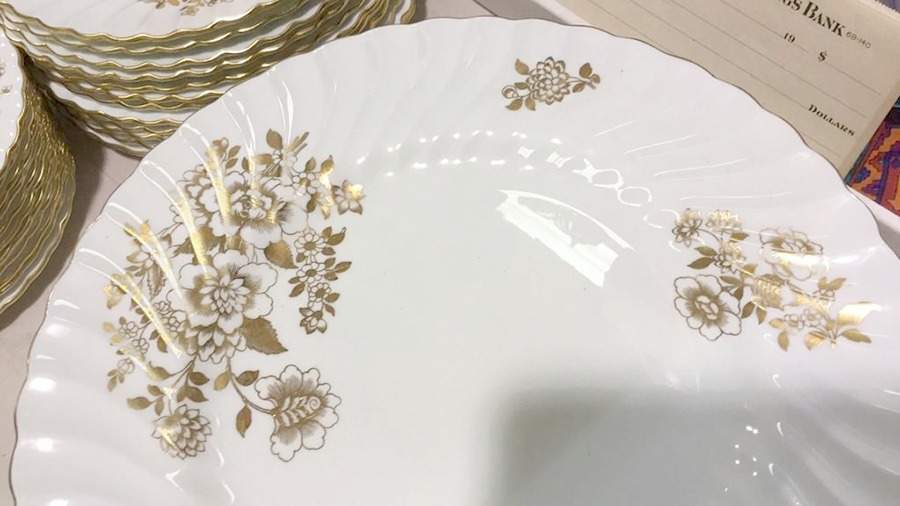 H4863 Blue Dinner Plate by Minton-1