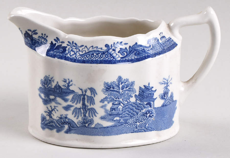Willow Blue (Design Off Edge) Creamer by Mason's-1