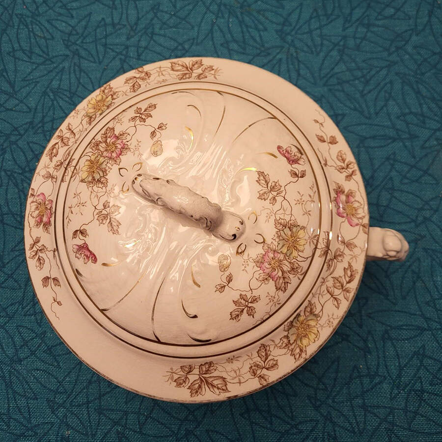 Autumn Tints Chamber Pot & Lid by J & G Meakin-1