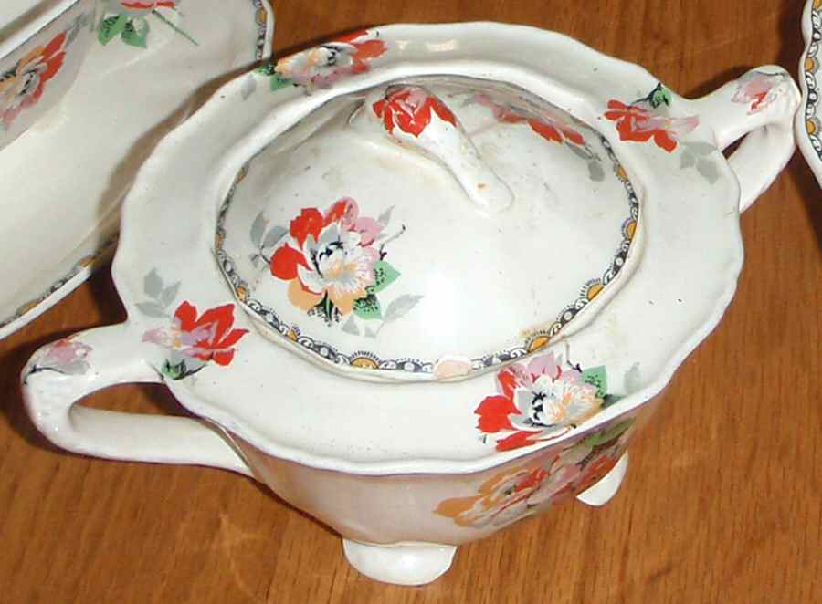 Cambridge Sugar Bowl & Lid by Alfred Meakin-1