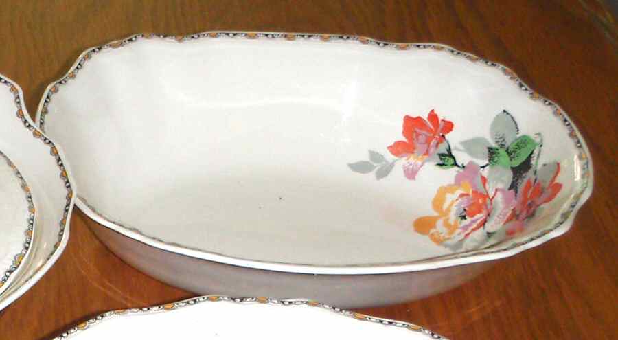 Cambridge 9" Oval Vegetable Bowl by Alfred Meakin-1