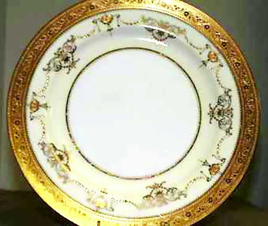 H530 Dinner Plate by Minton-1