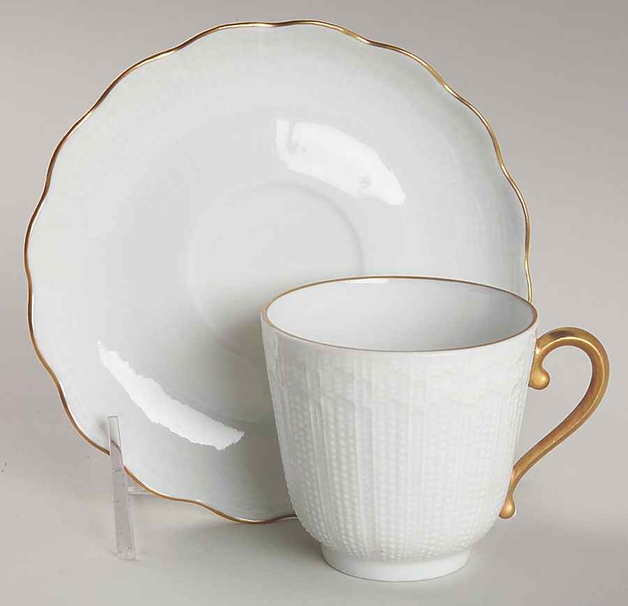 Corail Flat Demitasse Cup & Saucer Set by Mottahedeh-1