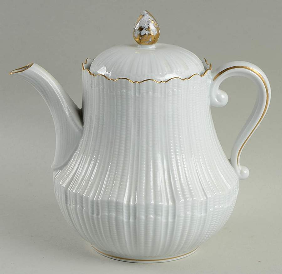 Corail Teapot & Lid by Mottahedeh-1
