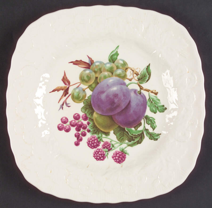 MEA62 Square Luncheon Plate by Alfred Meakin-1
