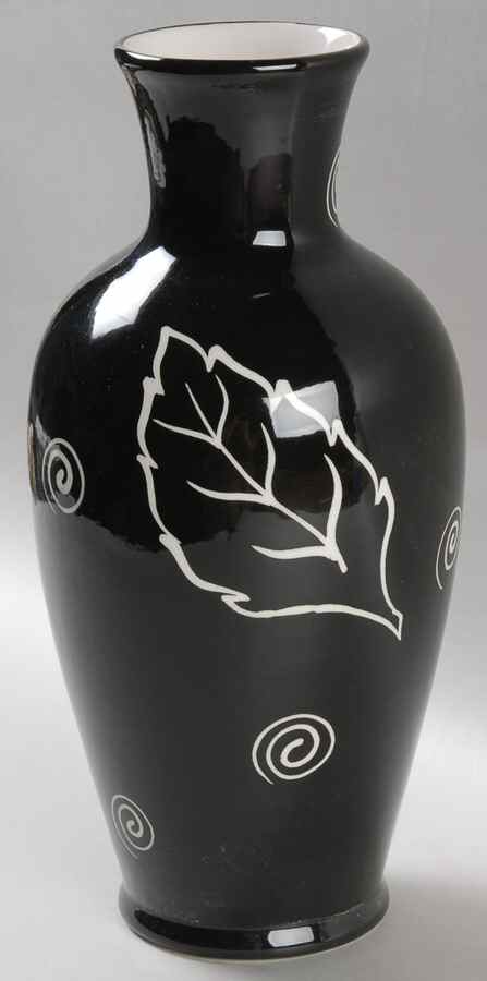Central Park 11" Vase by Mikasa-1