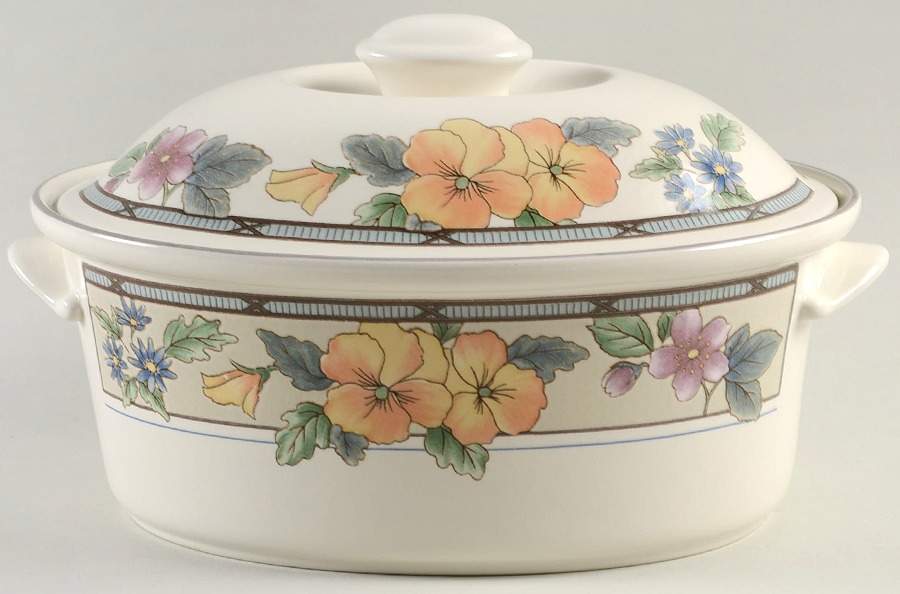 Summer Harvest 1.5 Quart Oval Covered Casserole by Mikasa-1