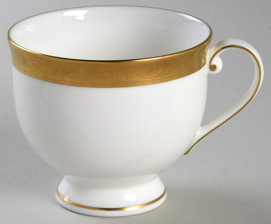 Crown Jewel Footed Cup by Mikasa-1