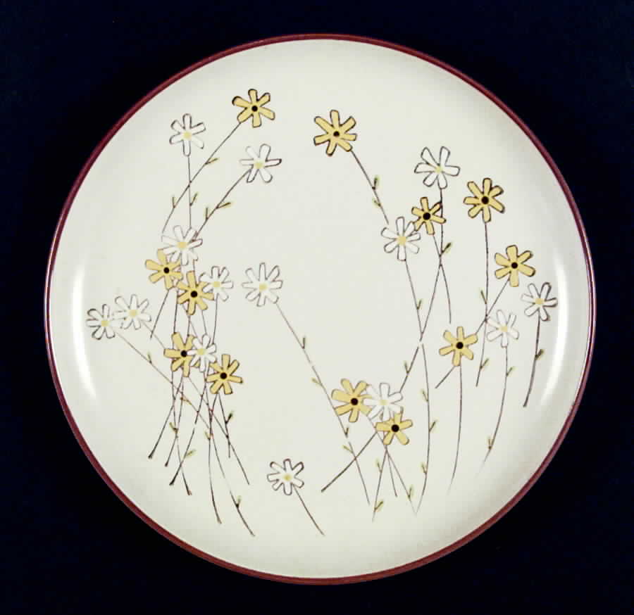 Marguerite Dinner Plate by Metlox - Poppytrail - Vernon-1