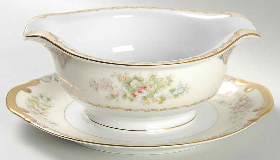 Diana Gravy Boat with Attached Underplate by Meito-1