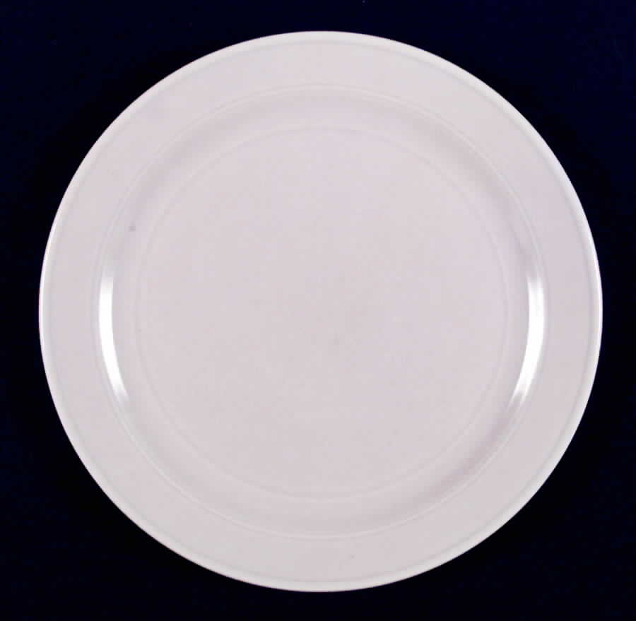 Modern California Orchid Light Pink Luncheon Plate by Metlox - Poppytrail - Vernon-1