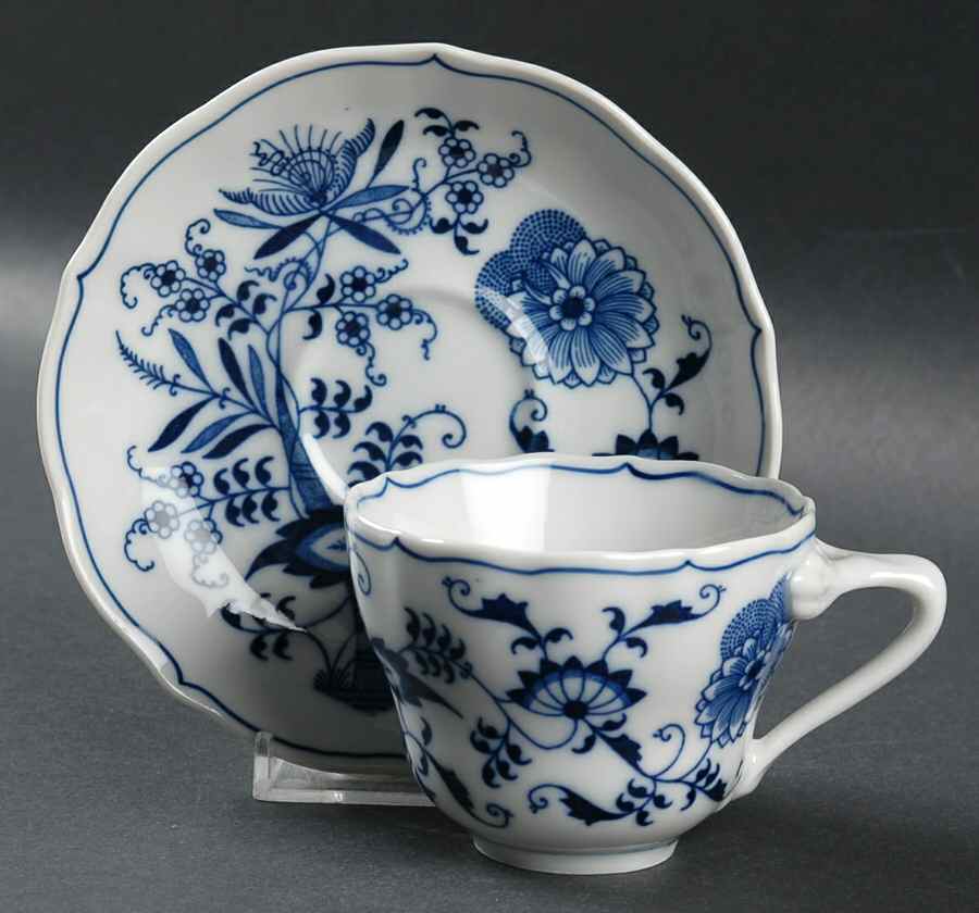1090 Flat Cup & Saucer Set by Maruta-1