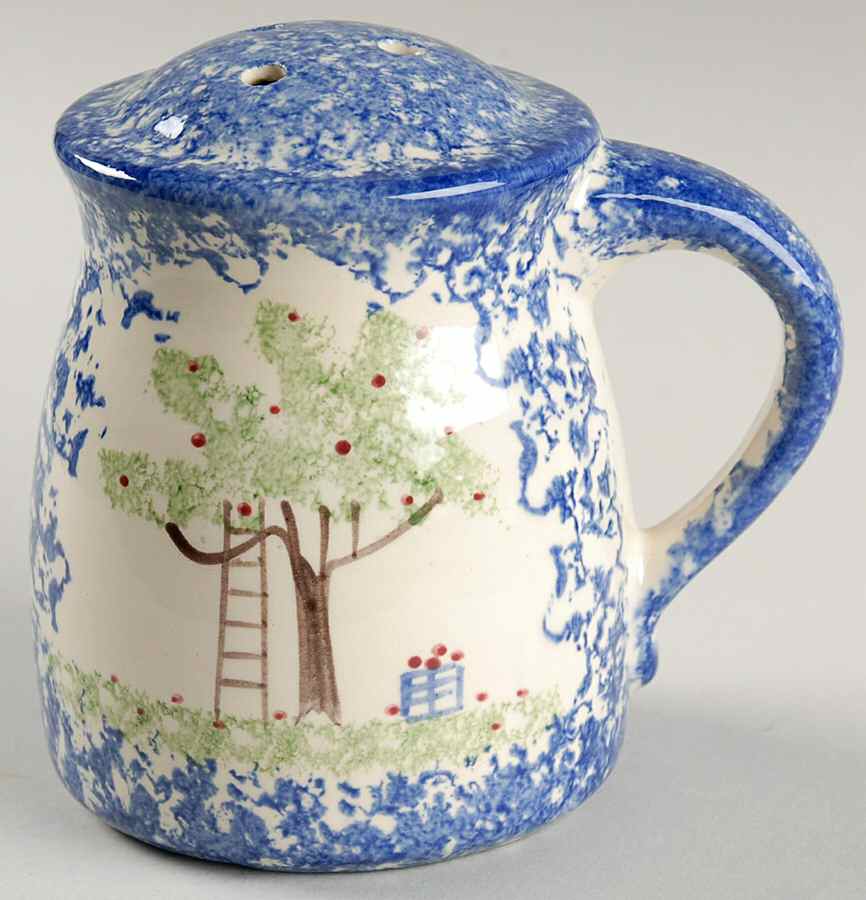 Molly's Cows Blue Cheese Shaker by Molly Dallas-1