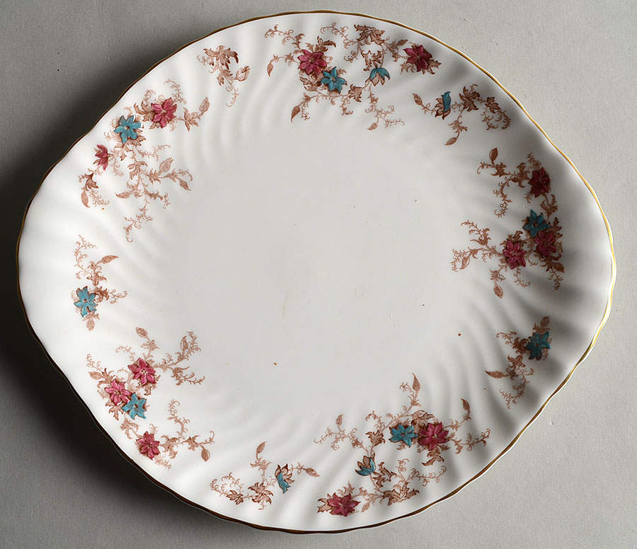 Ancestral (Wreath Backstamp) Handled Cake Plate by Minton-1
