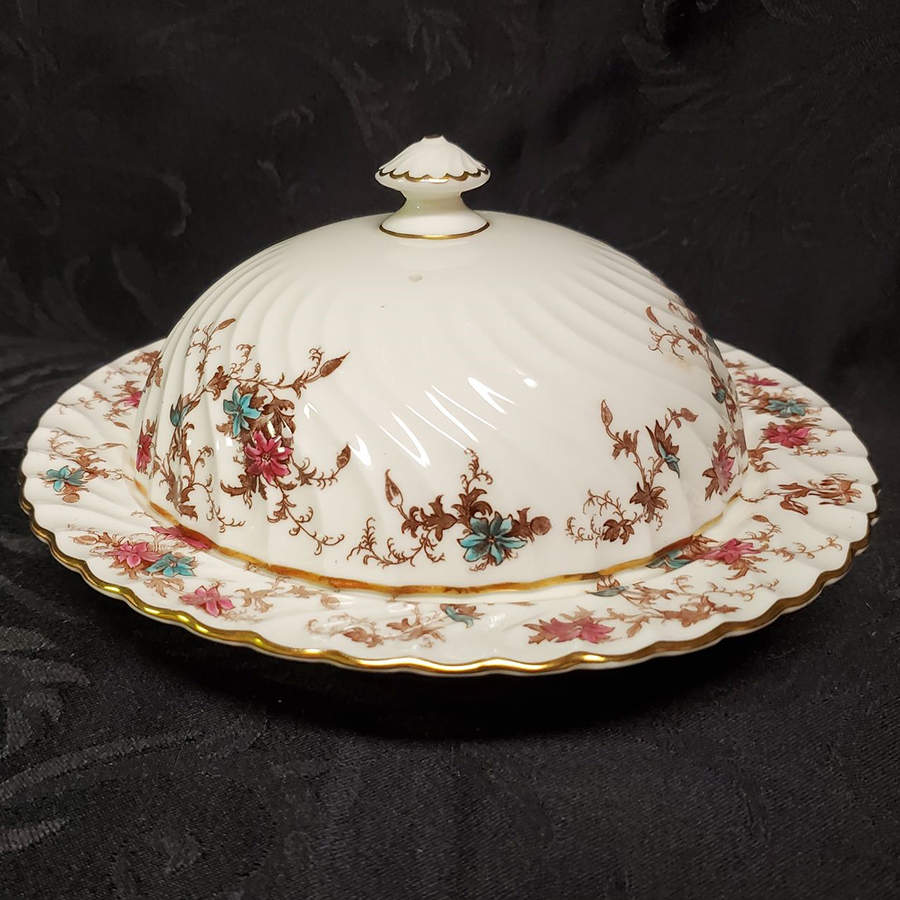 Ancestral (Wreath Backstamp) Muffin Dish & Lid by Minton-1