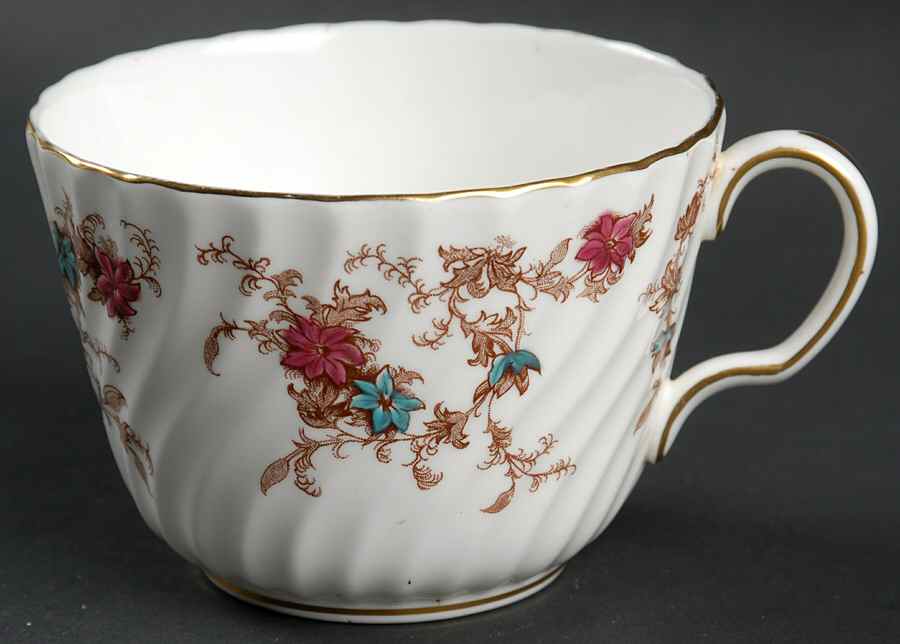 Ancestral (Wreath Backstamp) Oversized Cup by Minton-1