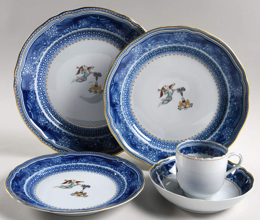 Cincinnati Service 5 Piece Place Setting by Mottahedeh-1