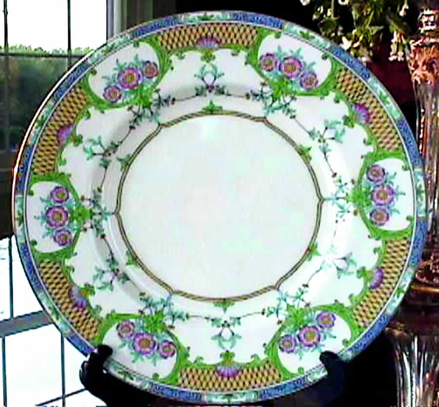 H7198 Dinner Plate by Minton-1