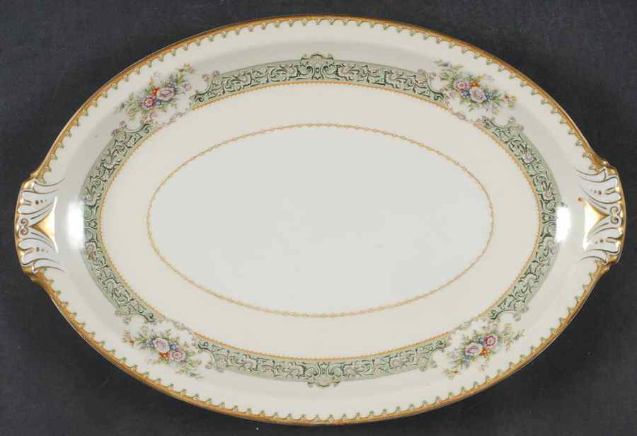 Dexter (Orleans Shape) 13" Oval Serving Platter by Meito-1