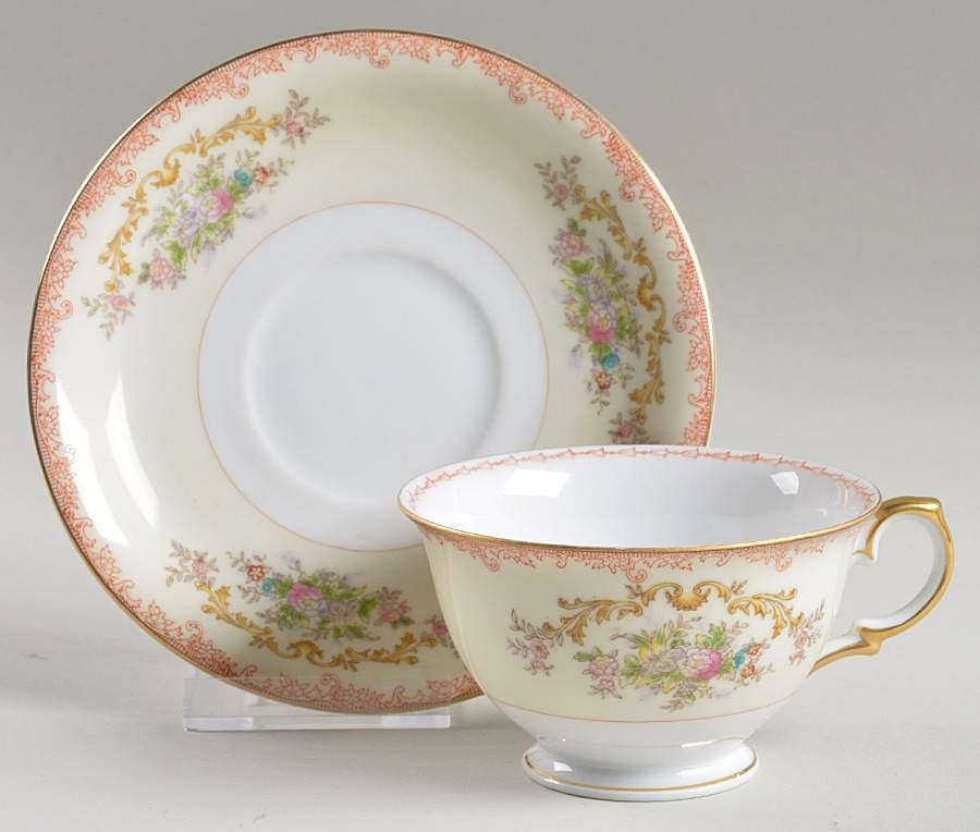 MEI565 Footed Cup & Saucer Set by Meito-1