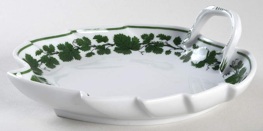 Full Green Vine (Scalloped, No Trim) 7" Leaf Dish by Meissen (Germany)-1