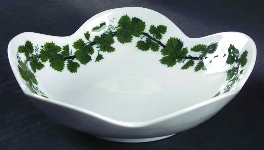 Full Green Vine (Scalloped, No Trim) Bon Bon by Meissen (Germany)-1