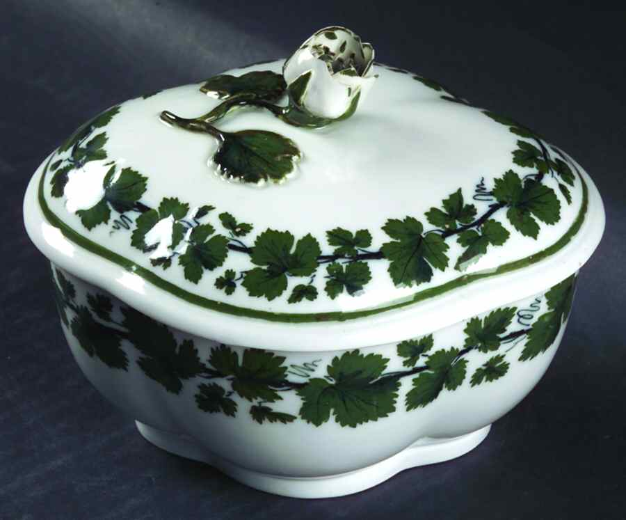 Full Green Vine (Scalloped, No Trim) Sugar Bowl & Lid by Meissen (Germany)-1