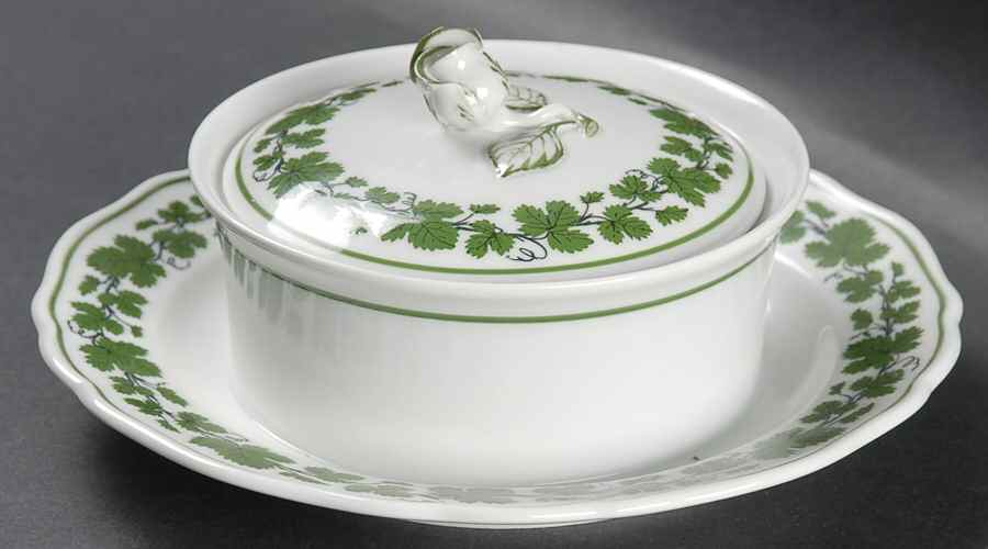 Full Green Vine (Scalloped, No Trim) Round Covered Butter with Attached Underplate by Meissen (Germany)-1