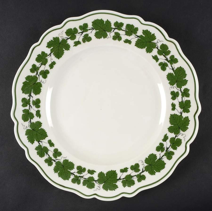 Full Green Vine (Scalloped, No Trim) Large Dinner Plate by Meissen (Germany)-1