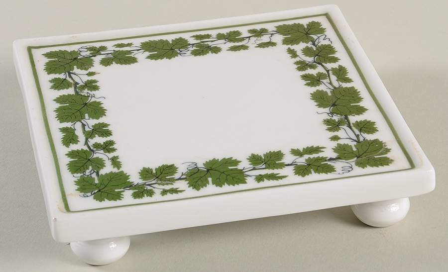 Full Green Vine (Scalloped, No Trim) Square Tea Tile by Meissen (Germany)-1