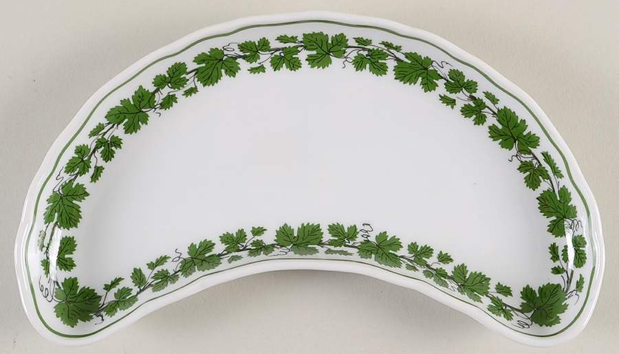 Full Green Vine (Scalloped, No Trim) Bone Dish by Meissen (Germany)-1