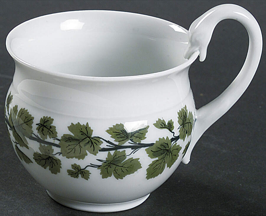 Full Green Vine (Smooth, No Trim) Flat Cup by Meissen (Germany)-1