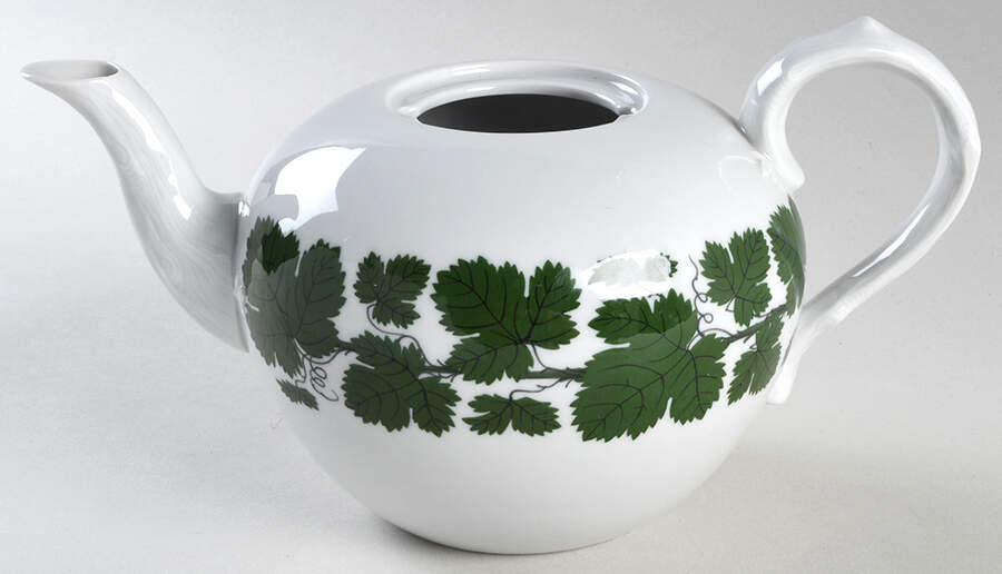 Full Green Vine (Smooth, No Trim) Teapot No Lid by Meissen (Germany)-1
