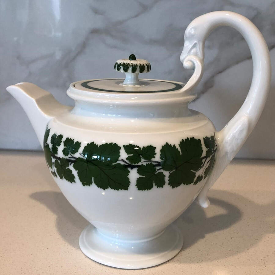 Full Green Vine (Smooth, No Trim) Teapot & Lid by Meissen (Germany)-1
