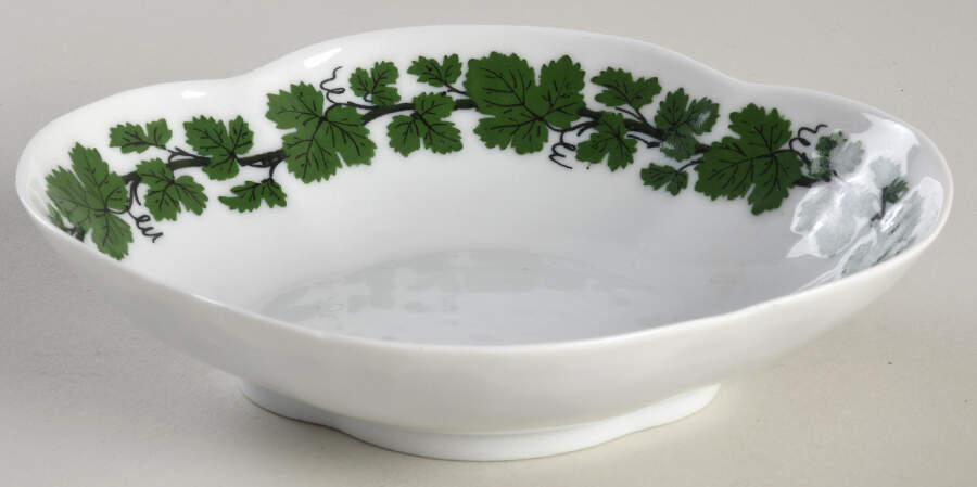 Full Green Vine (Smooth, No Trim) Sweet Meat Dish by Meissen (Germany)-1