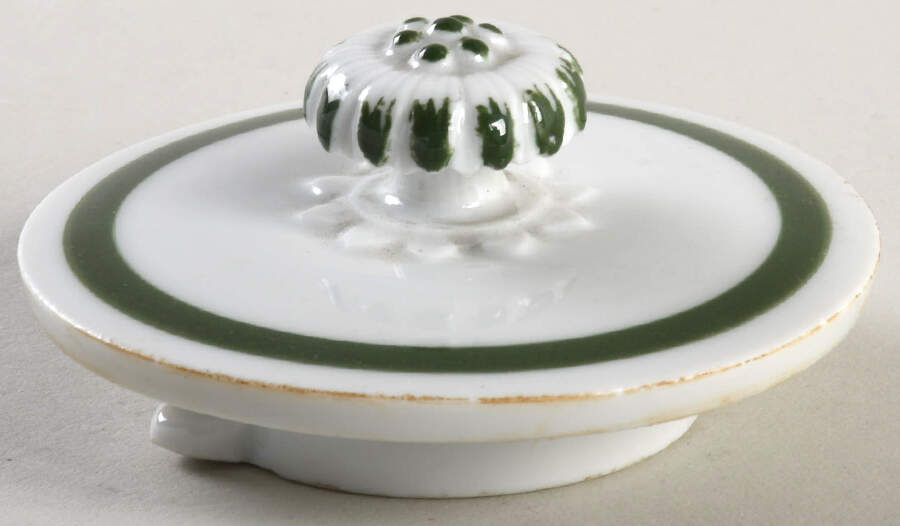 Full Green Vine (Smooth, No Trim) Lid for Chocolate Pot by Meissen (Germany)-1