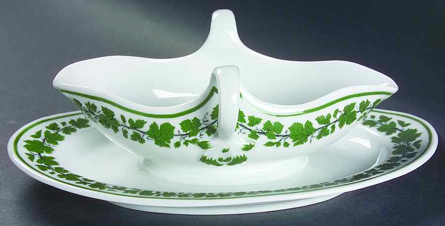 Full Green Vine (Smooth, No Trim) Gravy Boat with Attached Underplate by Meissen (Germany)-1