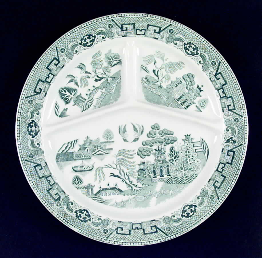Willow Green Grill Plate by Petrus Regout & Co-1