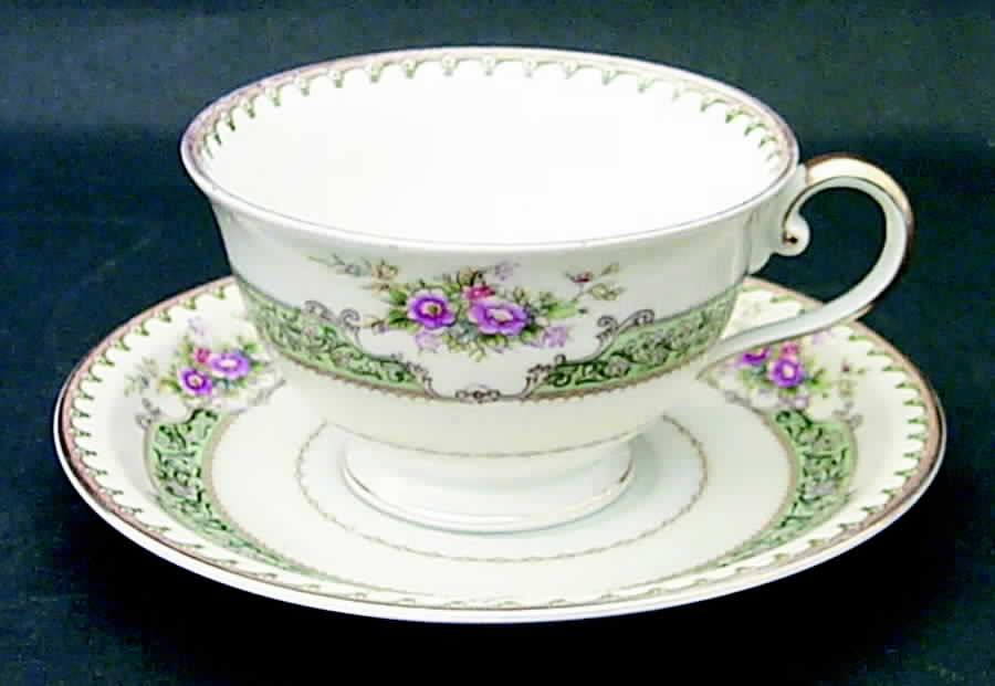 Dexter (Unknown Shape) Footed Cup & Saucer Set by Meito-1