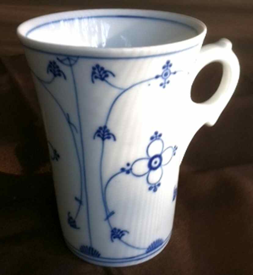 MOS3 Chocolate Cup by Moschendorf-1