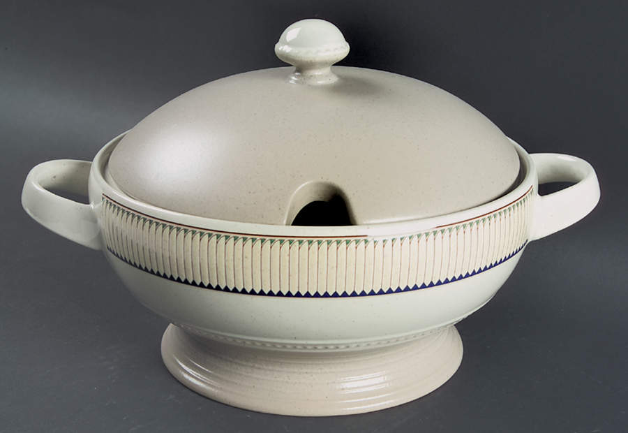 Libretto 2 Qt Round Covered Casserole by Mikasa-1