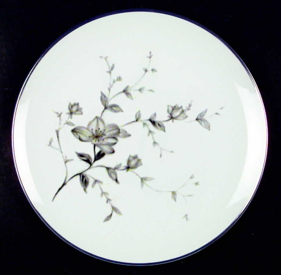Blossom Time Dinner Plate by Meito-1